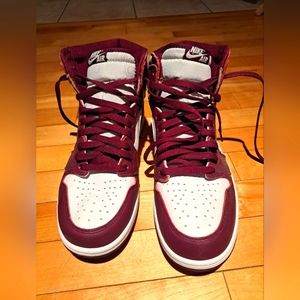 Air Jordan 1 High 'Bordeaux' size 10.5